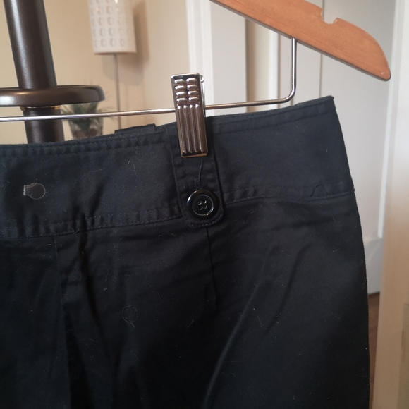 3/$20 Attyre New York black crop pants - Picture 6 of 9